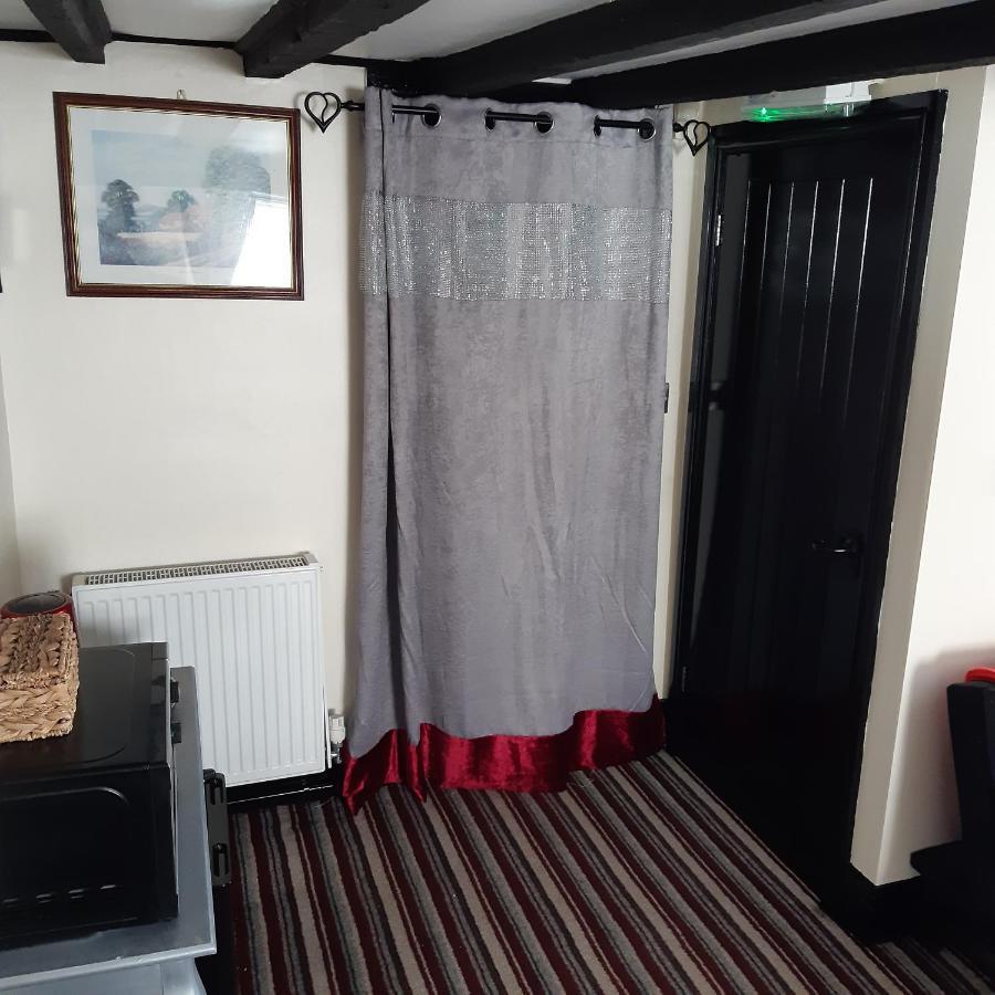 斯凯格内斯The Saracens Head Old Lounge公寓 外观 照片